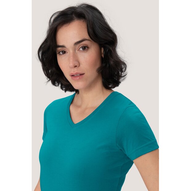 HAKRO Damen T-Shirt MIKRALINAR® No. 181 V-Ausschnitt smaragd XL