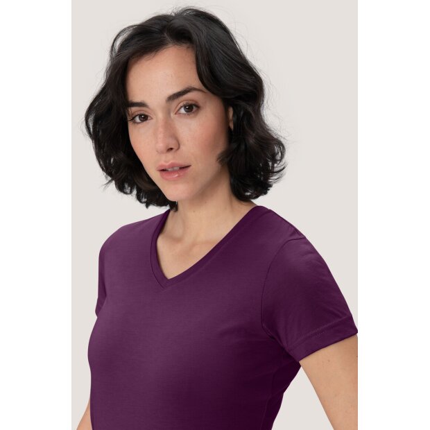 HAKRO Damen T-Shirt MIKRALINAR® No. 181 V-Ausschnitt aubergine 5XL